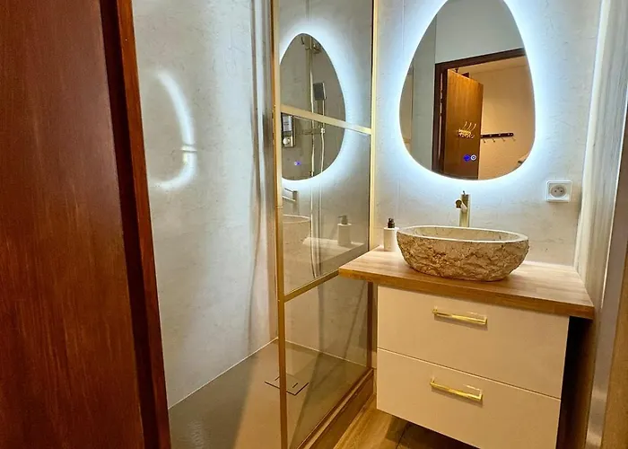 Relaxing With Balneo * Nimes