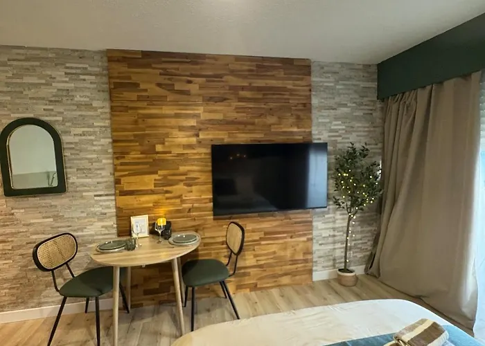 Relaxing With Balneo * Nimes